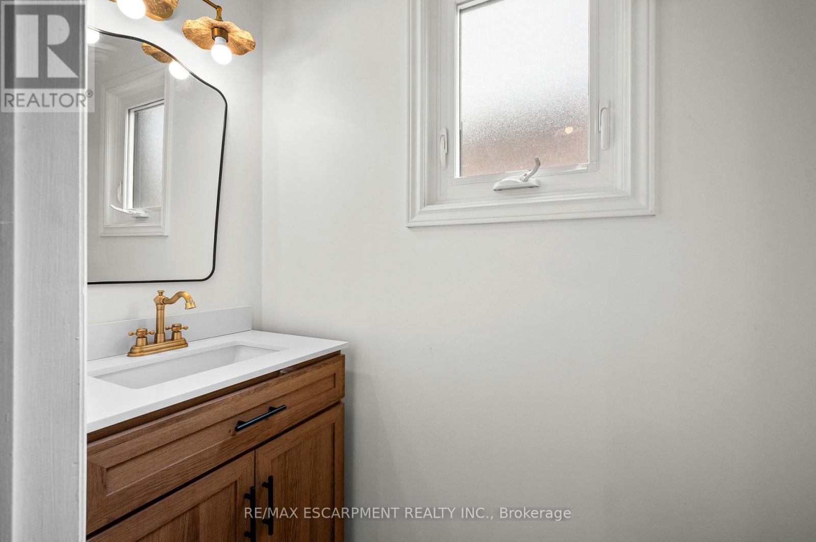 31 Inglewood Place, Whitby (Blue Grass Meadows), Ontario  L1N 8Z9 - Photo 12 - E12496216