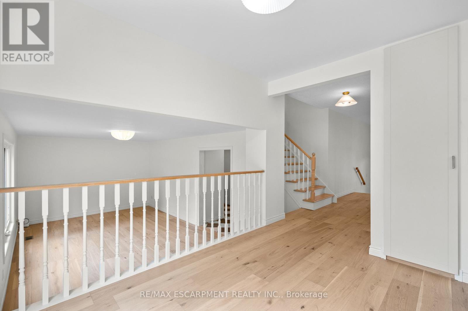 31 Inglewood Place, Whitby (Blue Grass Meadows), Ontario  L1N 8Z9 - Photo 7 - E12496216