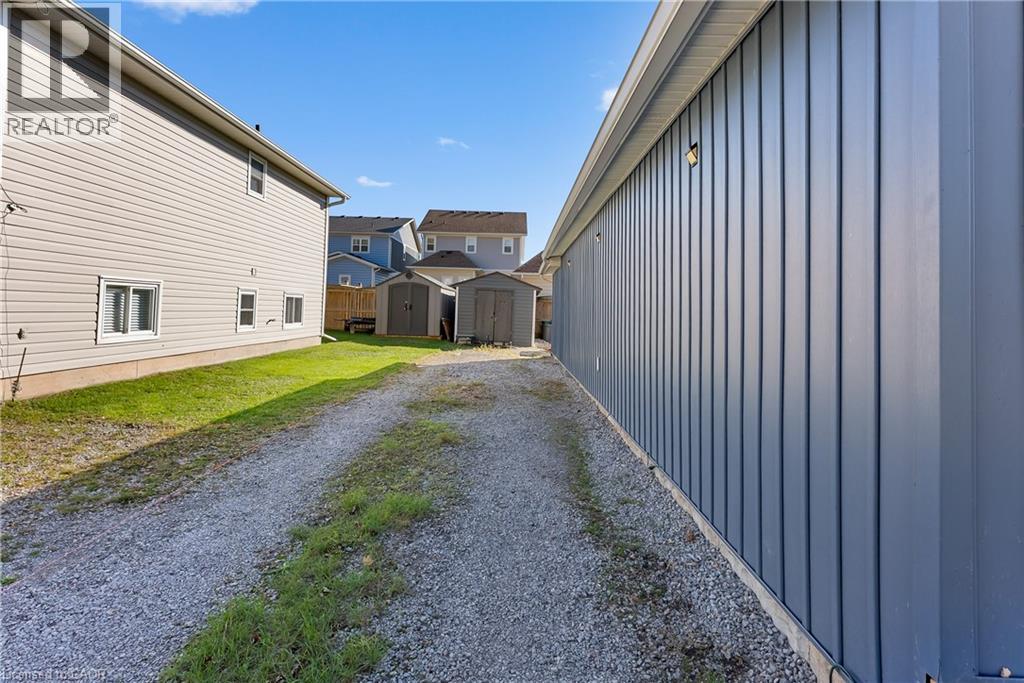 3825 Graeber Avenue, Fort Erie, Ontario  L0S 1B0 - Photo 37 - 40784457