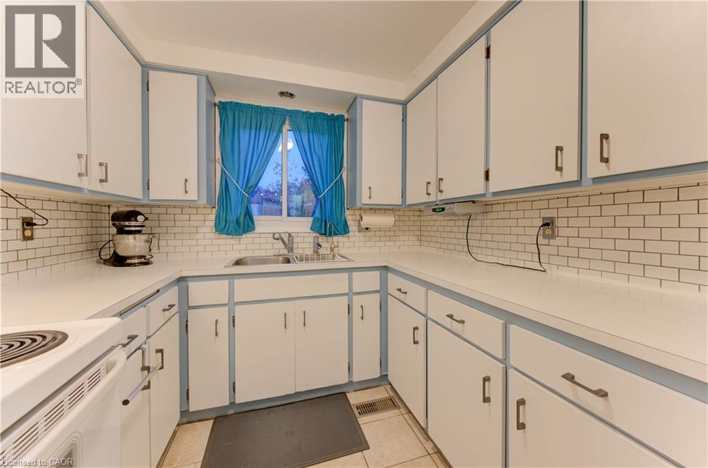 114 Selkirk Drive, Kitchener, Ontario  N2E 1M4 - Photo 19 - 40784333