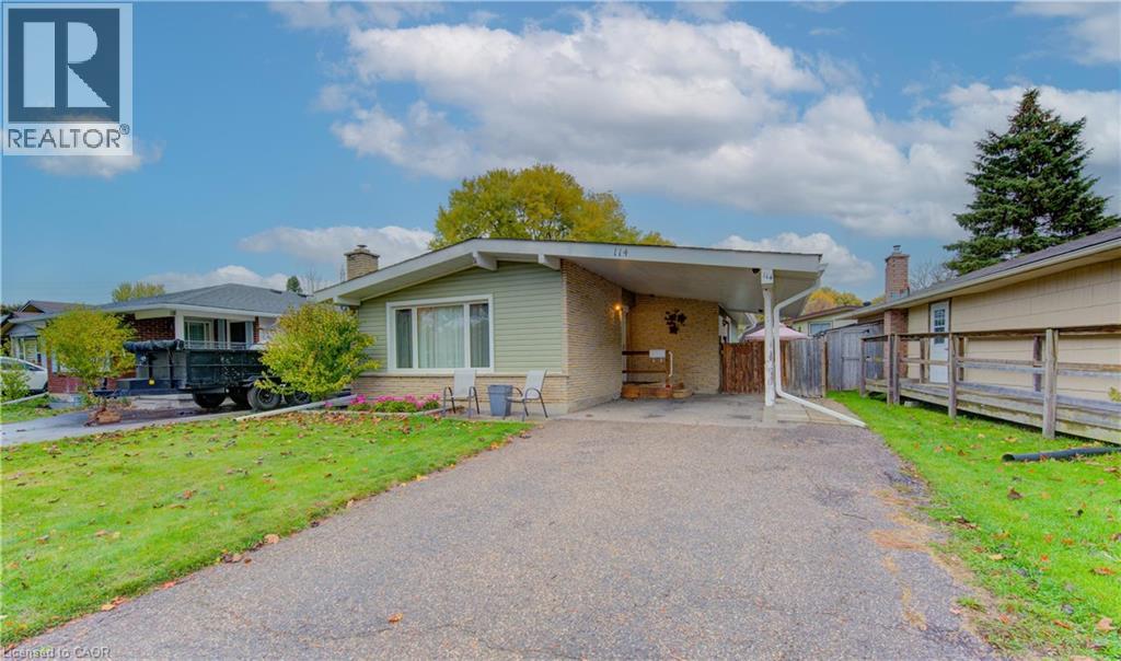 114 Selkirk Drive, Kitchener, Ontario  N2E 1M4 - Photo 2 - 40784333