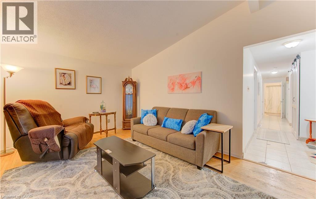 114 Selkirk Drive, Kitchener, Ontario  N2E 1M4 - Photo 7 - 40784333