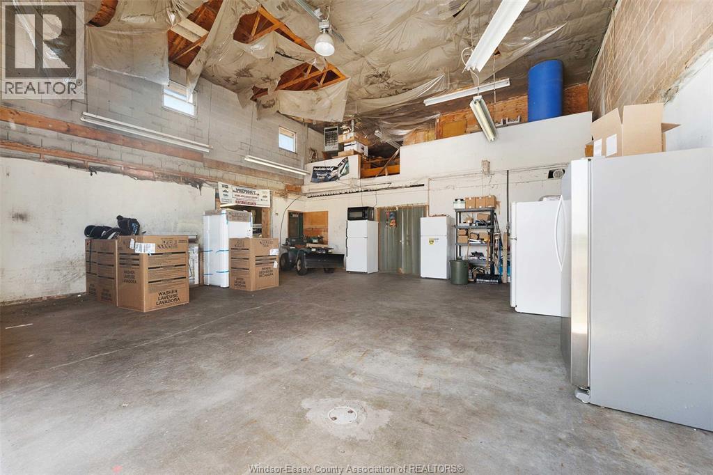 1573 Front Road North, Amherstburg, Ontario  N9V 3R3 - Photo 29 - 25027692