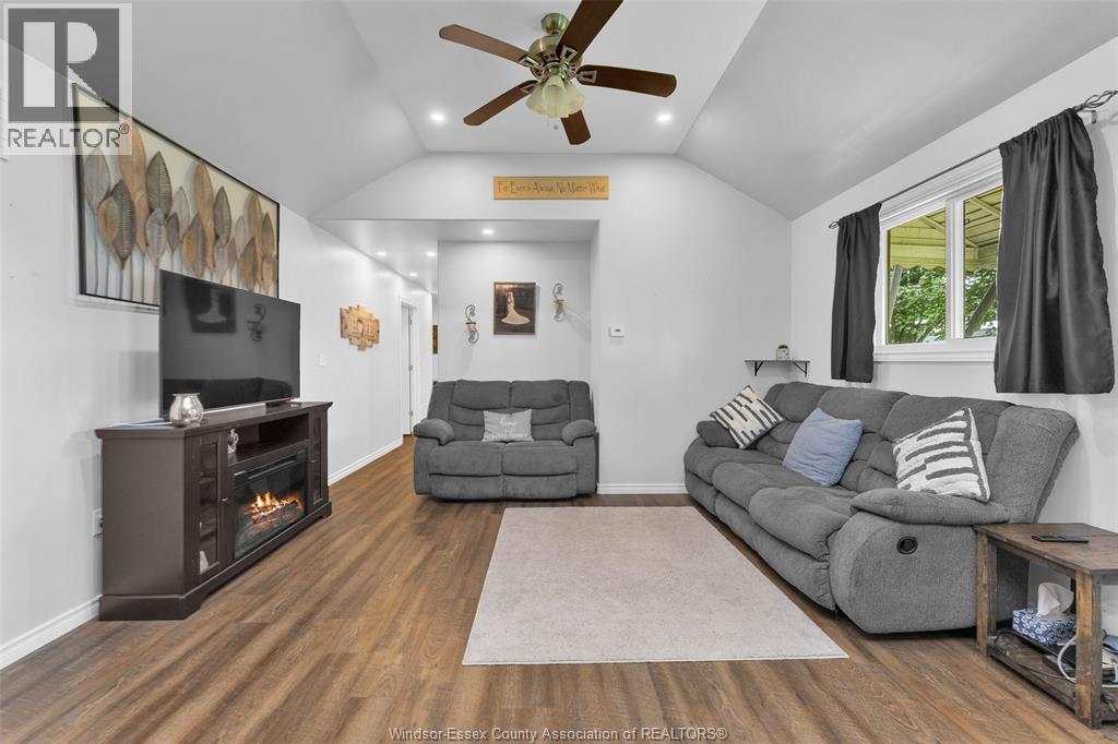 1104 County Rd 11, Essex, Ontario  N9V 2Y7 - Photo 27 - 25027689