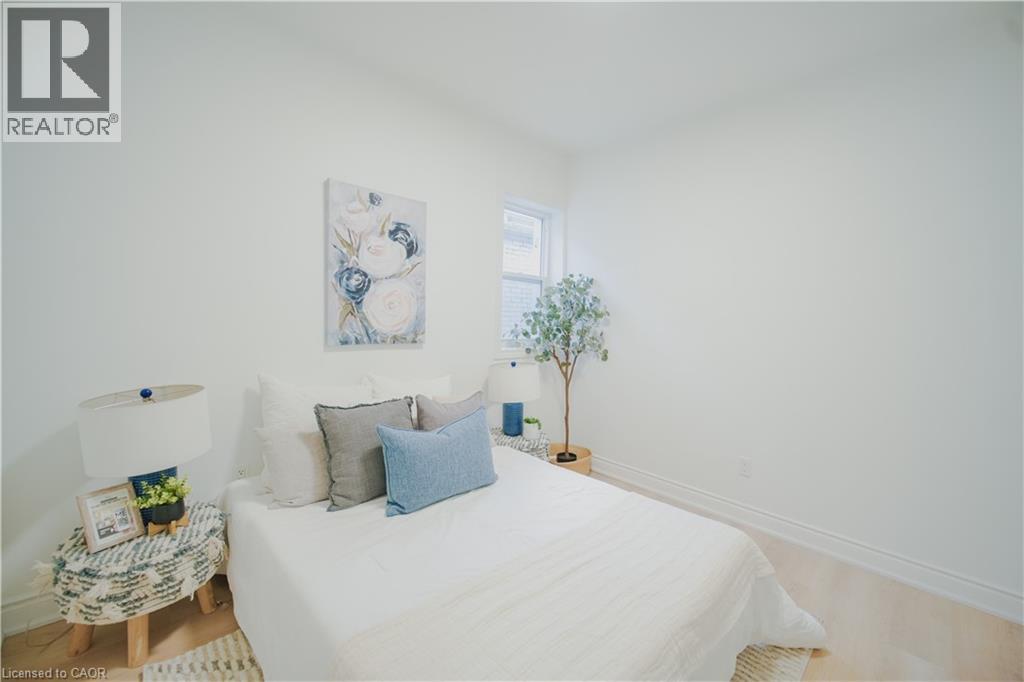 11 East 25th Street, Hamilton, Ontario  L8V 2Z9 - Photo 13 - 40784571