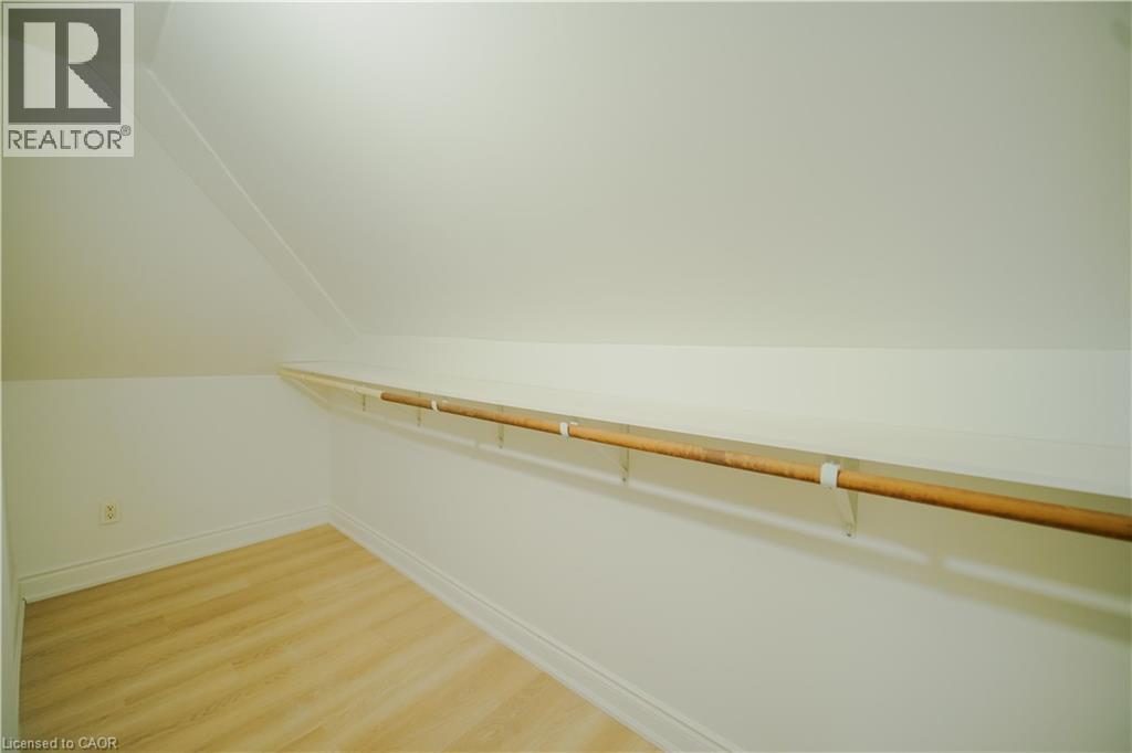 11 East 25th Street, Hamilton, Ontario  L8V 2Z9 - Photo 19 - 40784571