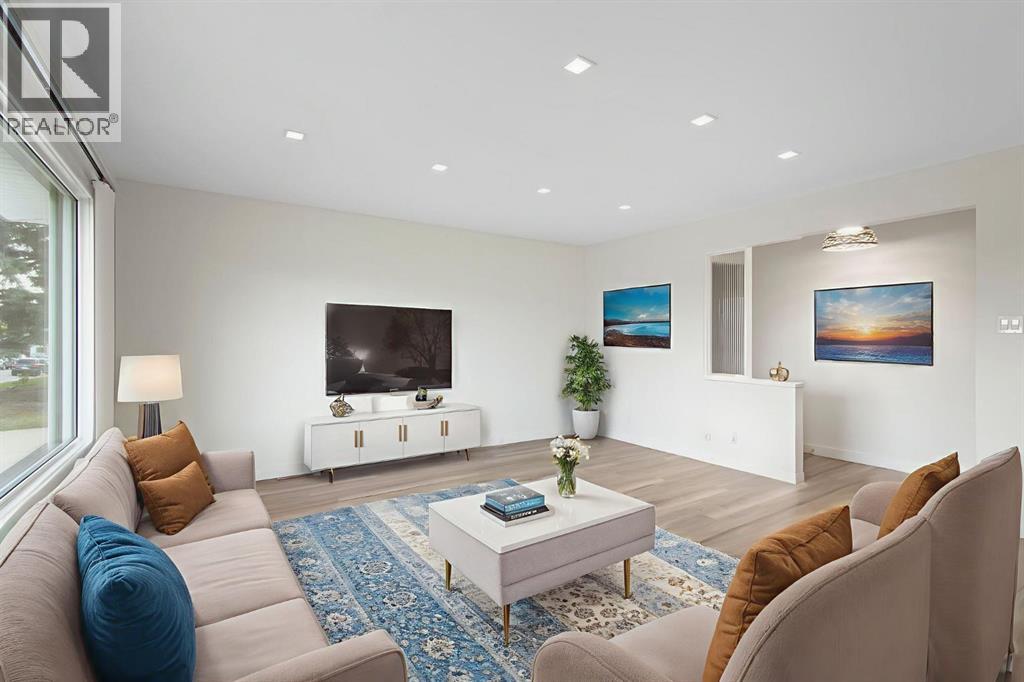 6023 Thornbank Drive, Calgary, Alberta  T2K 3P4 - Photo 7 - A2266755