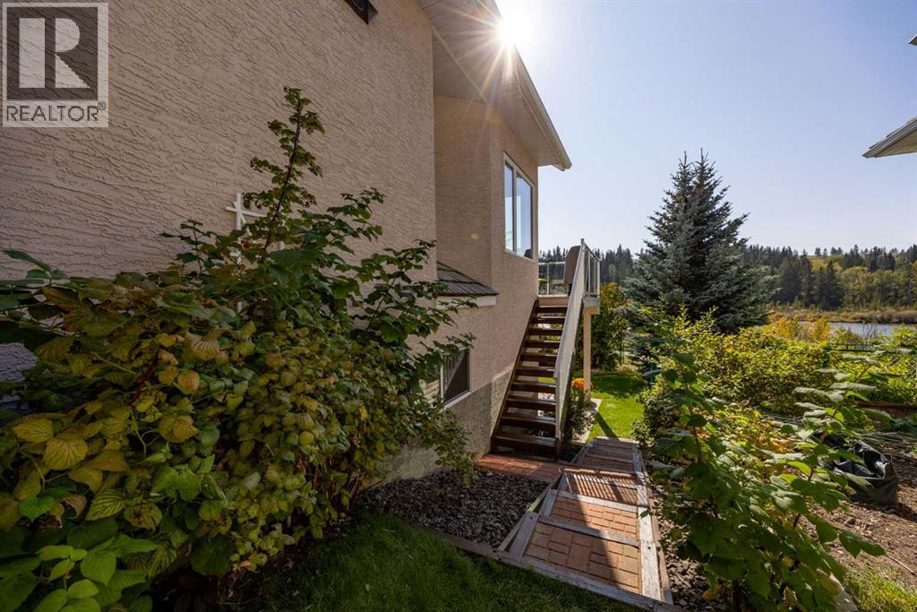 103 West Terrace Point, Cochrane, Alberta  T4C 1R5 - Photo 40 - A2266783
