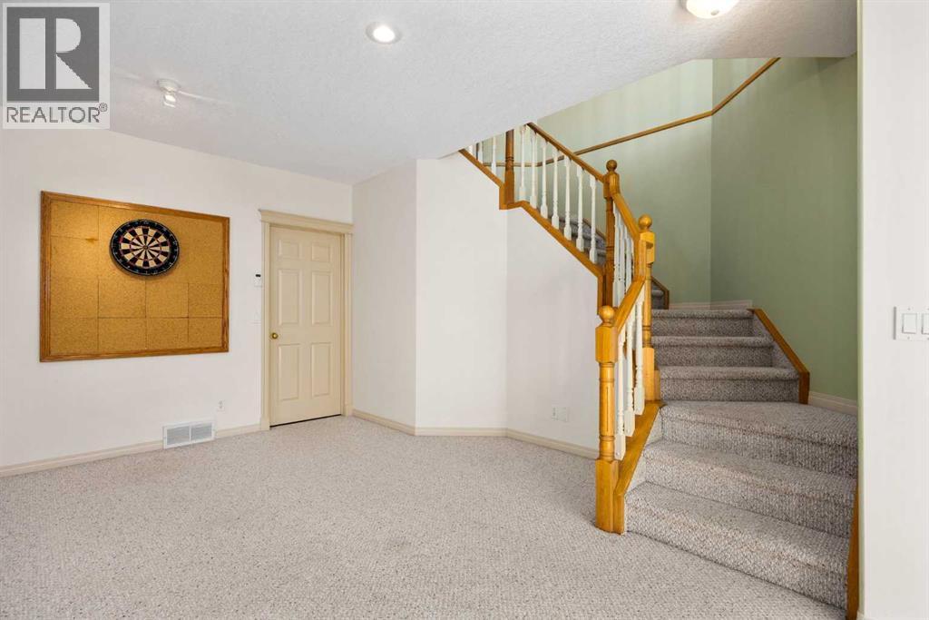 103 West Terrace Point, Cochrane, Alberta  T4C 1R5 - Photo 28 - A2266783