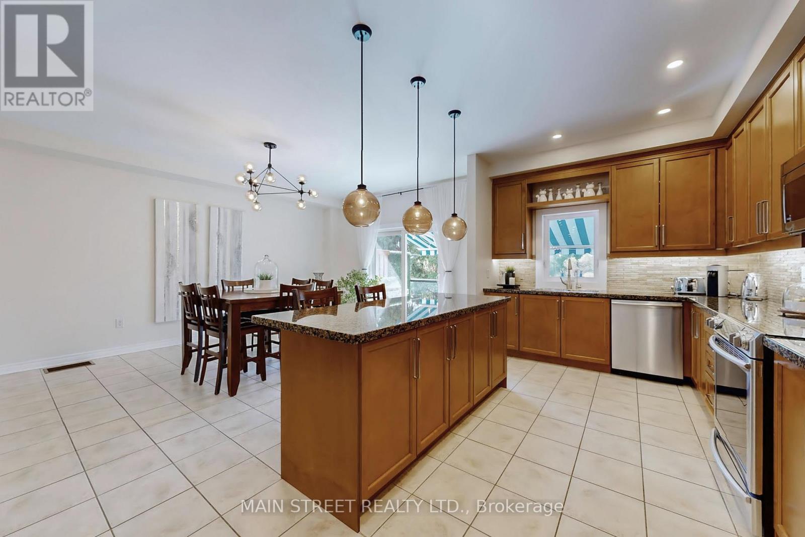 10 - 8900 Bathurst Street, Vaughan (Patterson), Ontario  L4J 8A7 - Photo 16 - N12496162