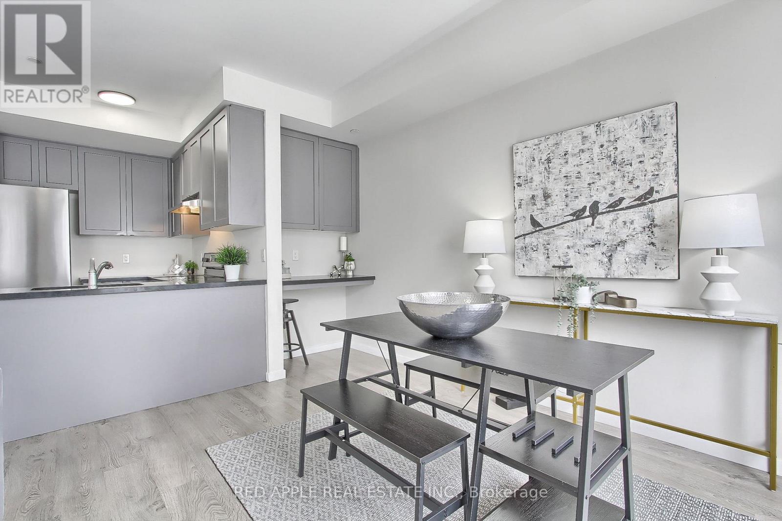 110 - 600 Alex Gardner Circle, Aurora, Ontario  L4G 3G5 - Photo 7 - N12496218