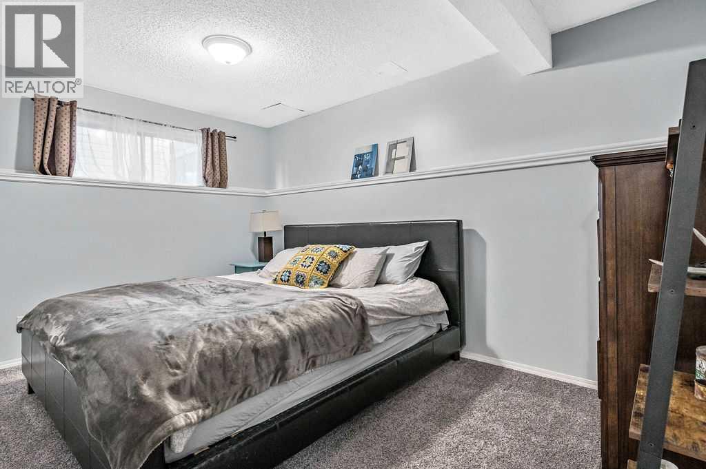 106 Woodfield Close Sw, Calgary, Alberta  T2W 3V4 - Photo 27 - A2268013