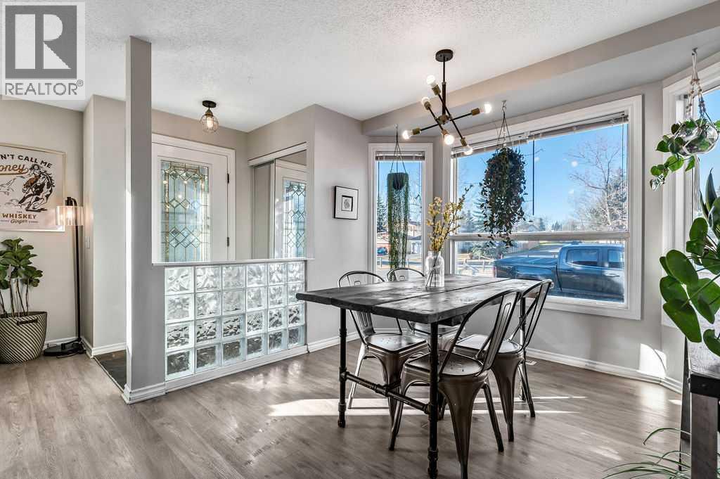 106 Woodfield Close Sw, Calgary, Alberta  T2W 3V4 - Photo 10 - A2268013