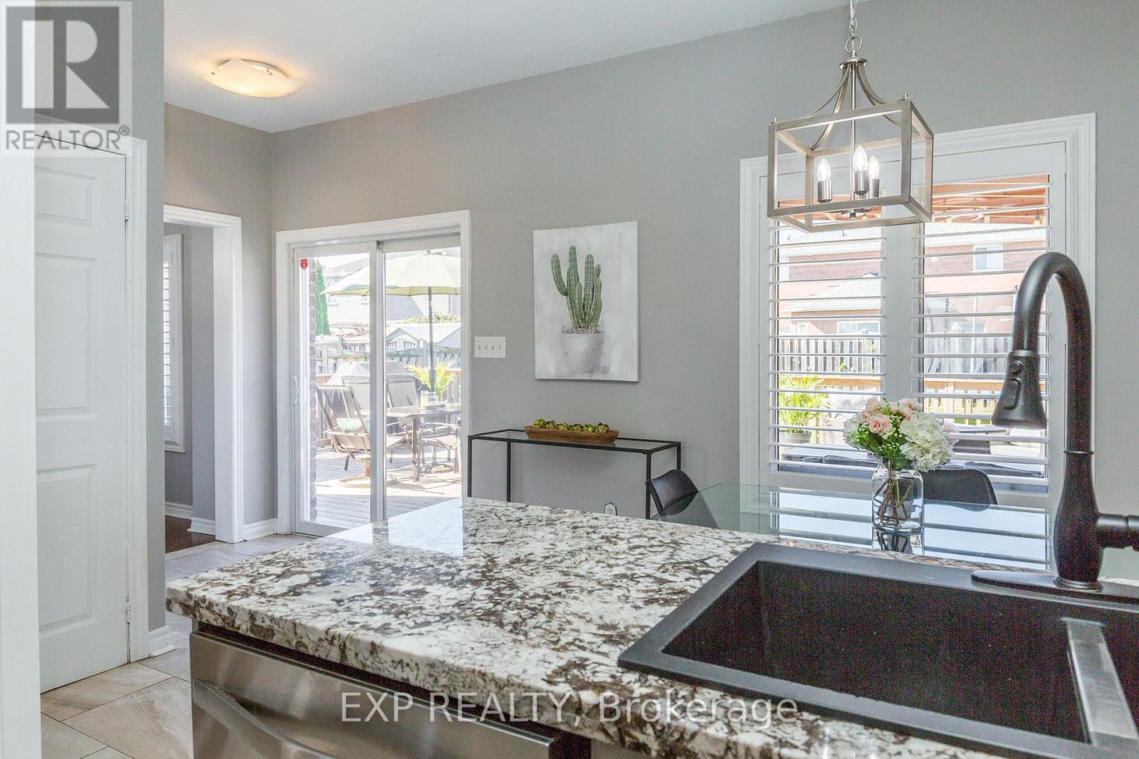 314 Country Lane, Barrie, Ontario  L4N 5Z6 - Photo 15 - S12496148