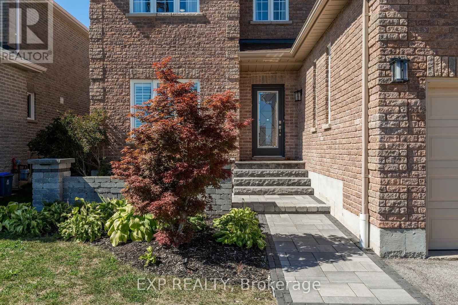 314 Country Lane, Barrie, Ontario  L4N 5Z6 - Photo 3 - S12496148