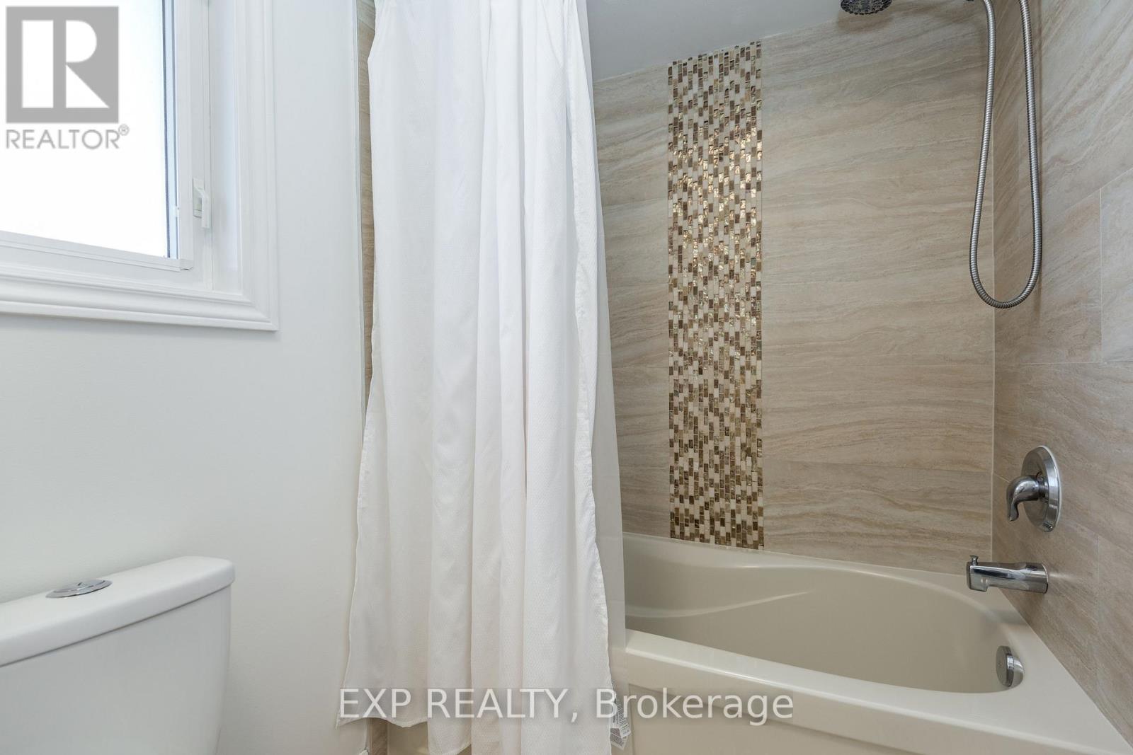 314 Country Lane, Barrie, Ontario  L4N 5Z6 - Photo 34 - S12496148