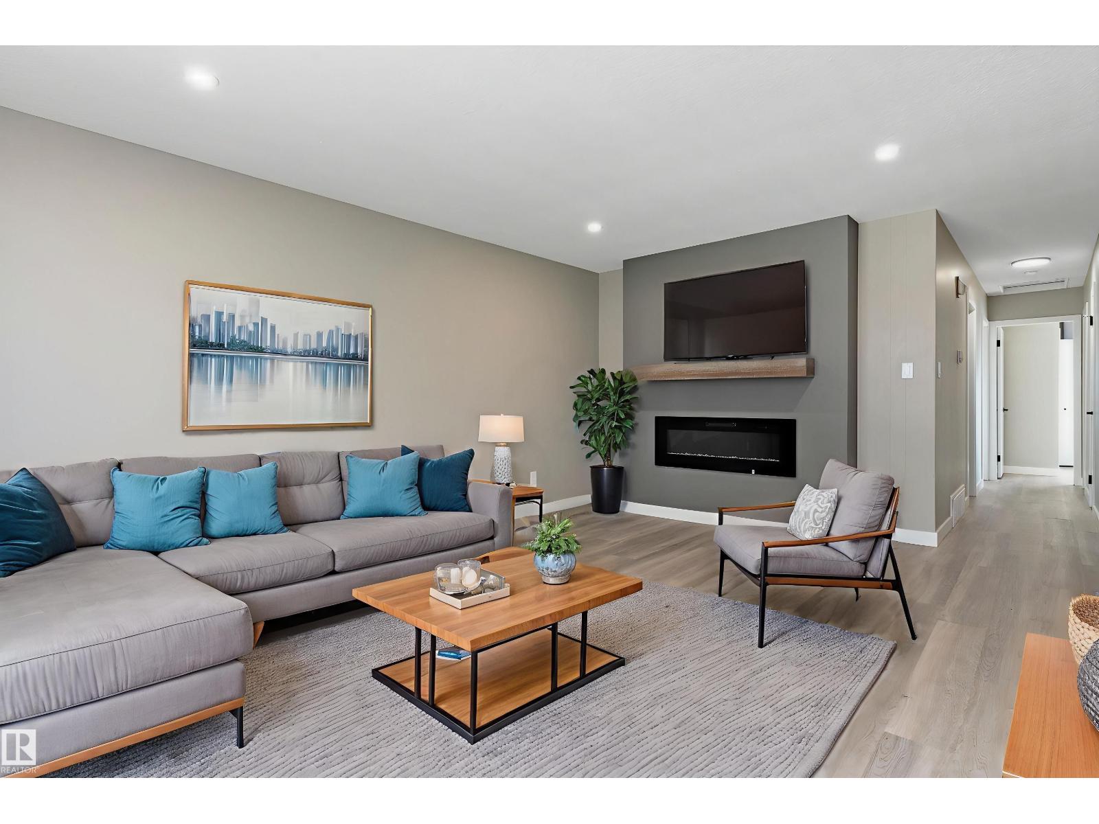 10157 145 St Nw, Edmonton, Alberta  T5N 2X6 - Photo 5 - E4464219