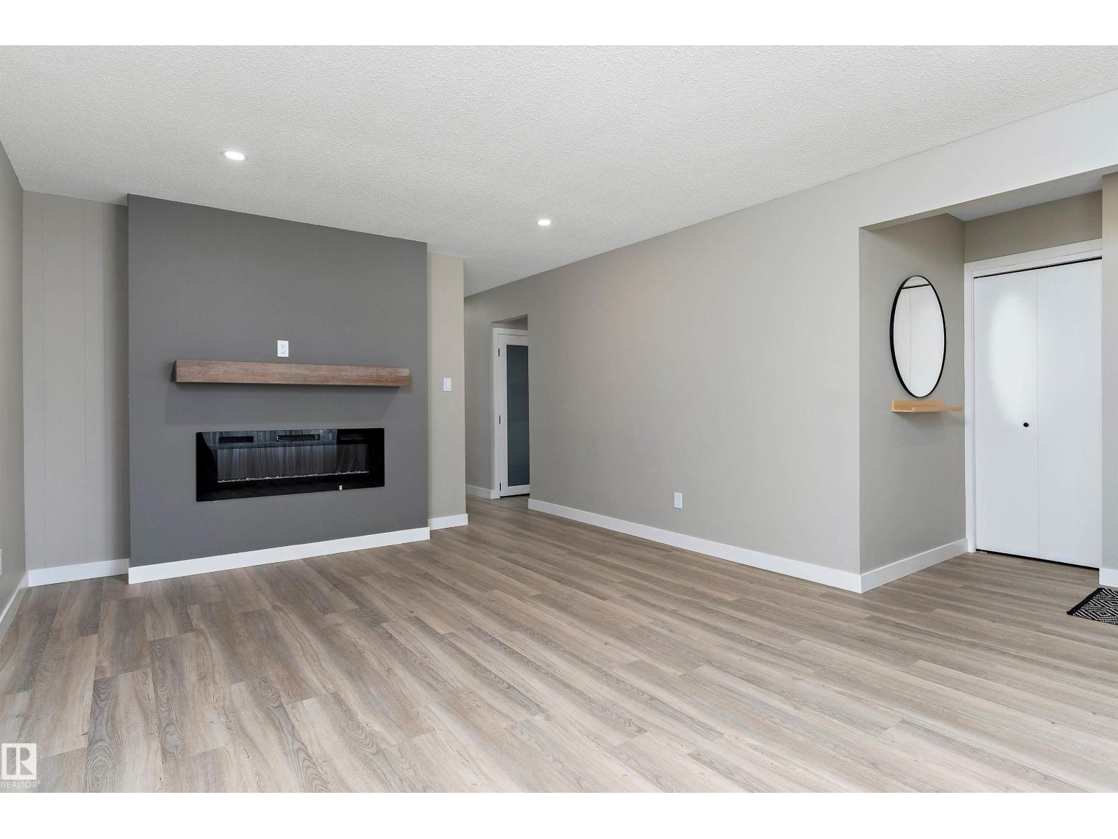 10157 145 St Nw, Edmonton, Alberta  T5N 2X6 - Photo 7 - E4464219