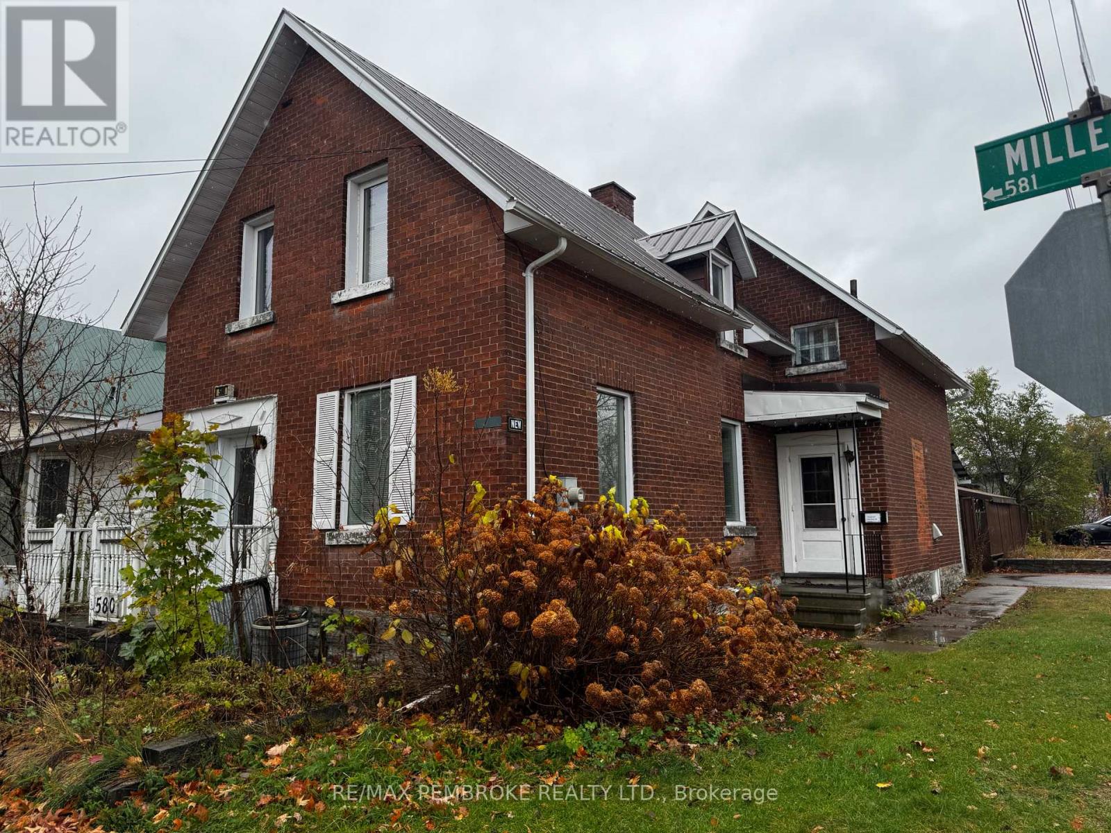 580 Miller Street, Pembroke, Ontario  K8A 5Z9 - Photo 1 - X12496266