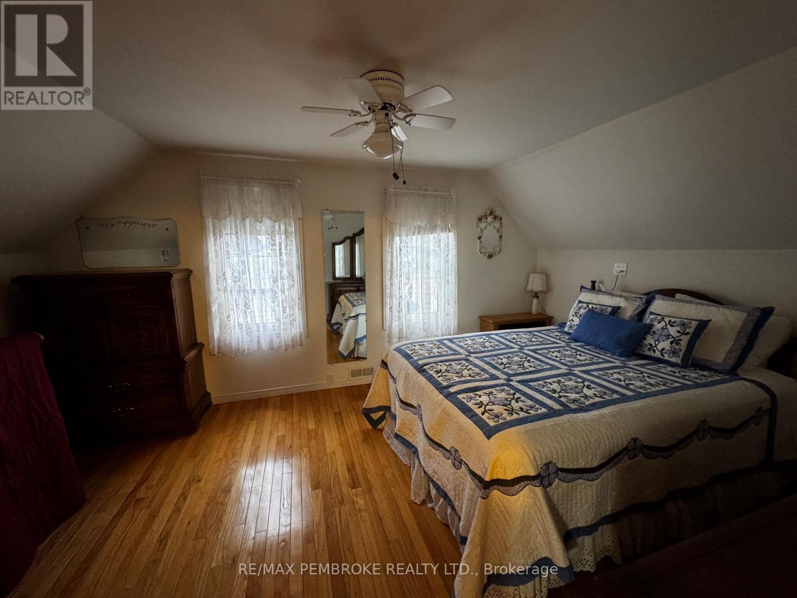 580 Miller Street, Pembroke, Ontario  K8A 5Z9 - Photo 12 - X12496266