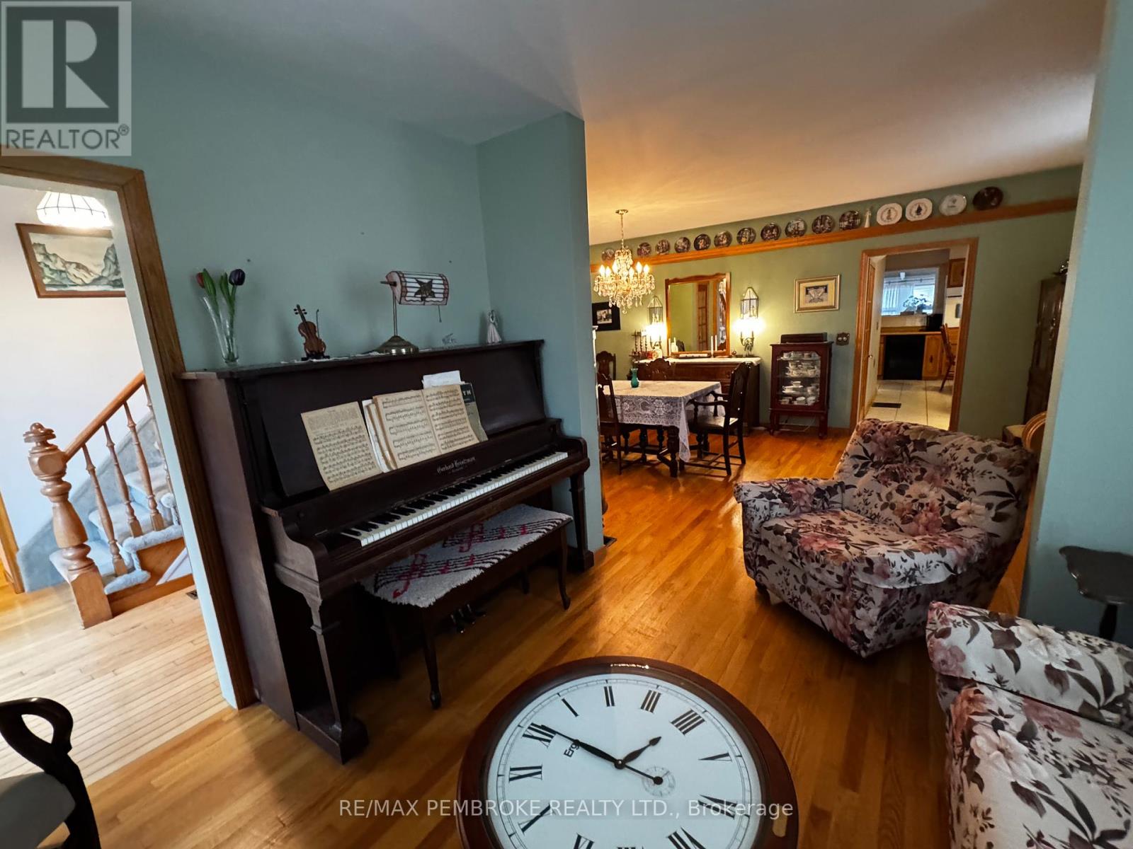 580 Miller Street, Pembroke, Ontario  K8A 5Z9 - Photo 8 - X12496266