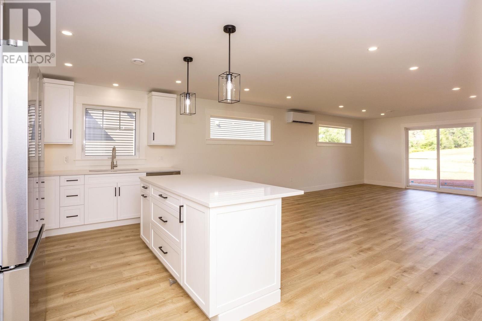 107 Samantha Lane, Cornwall, Prince Edward Island  C0A 1H4 - Photo 8 - 202522921