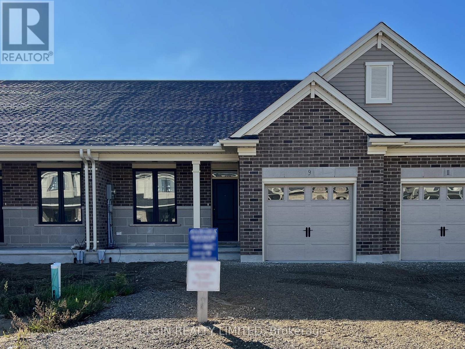 9 Canary Street, Tillsonburg, Ontario  N4G 0K4 - Photo 1 - X12449873