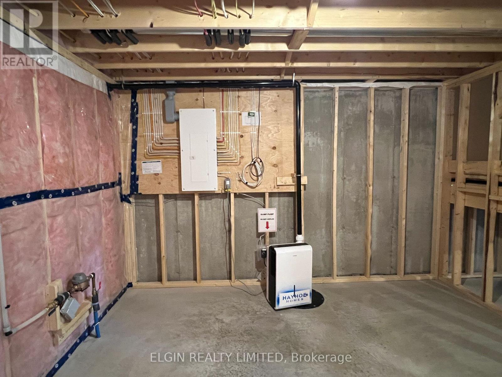 9 Canary Street, Tillsonburg, Ontario  N4G 0K4 - Photo 20 - X12449873