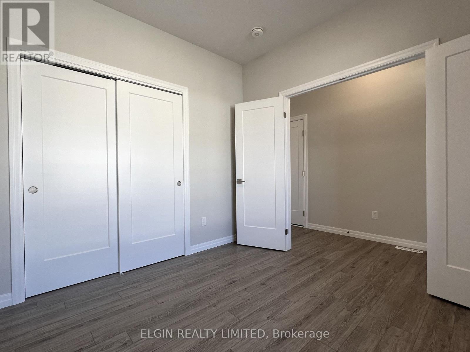 9 Canary Street, Tillsonburg, Ontario  N4G 0K4 - Photo 6 - X12449873