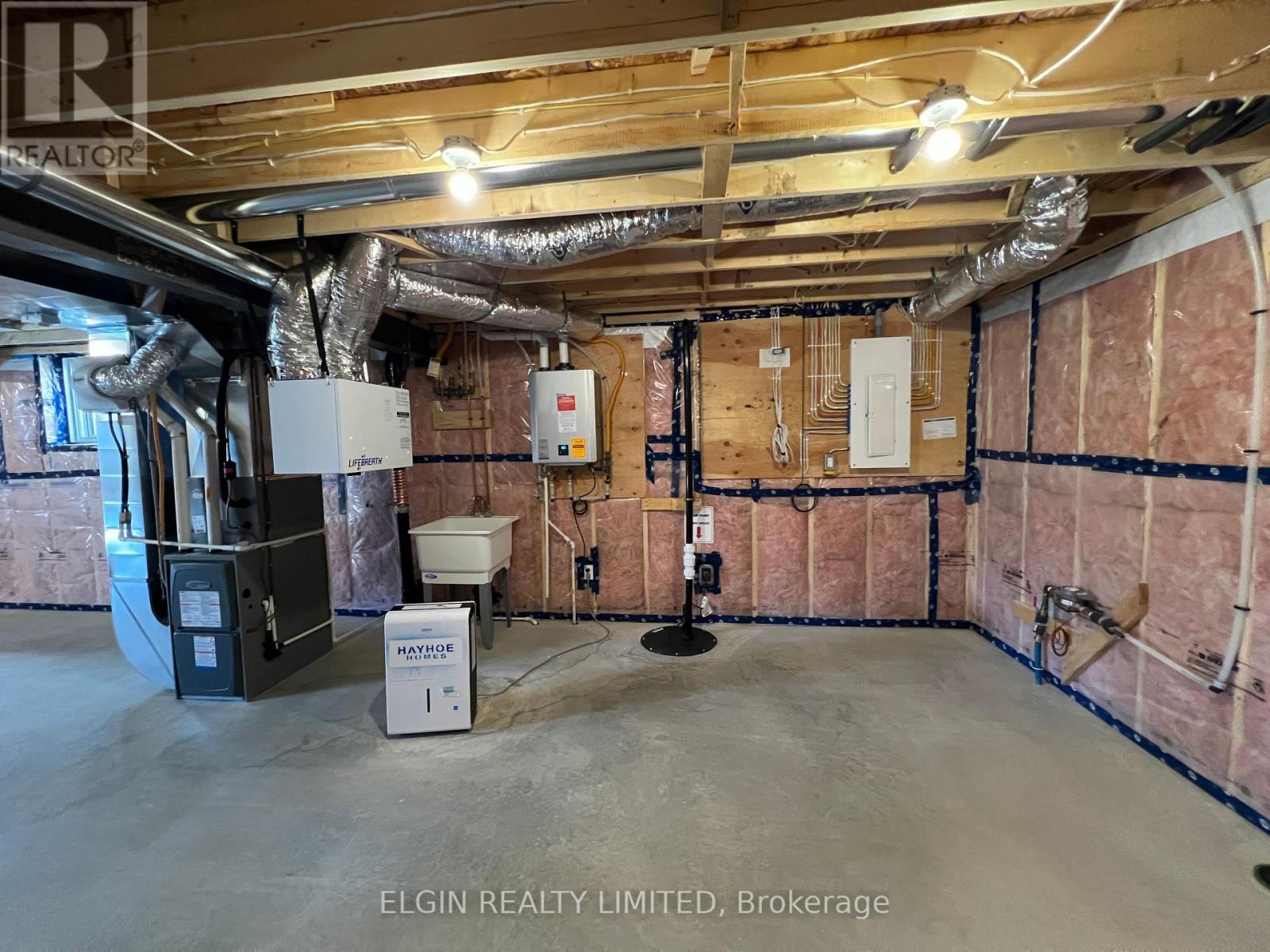 11 Canary Street, Tillsonburg, Ontario  N4G 0K4 - Photo 22 - X12480851