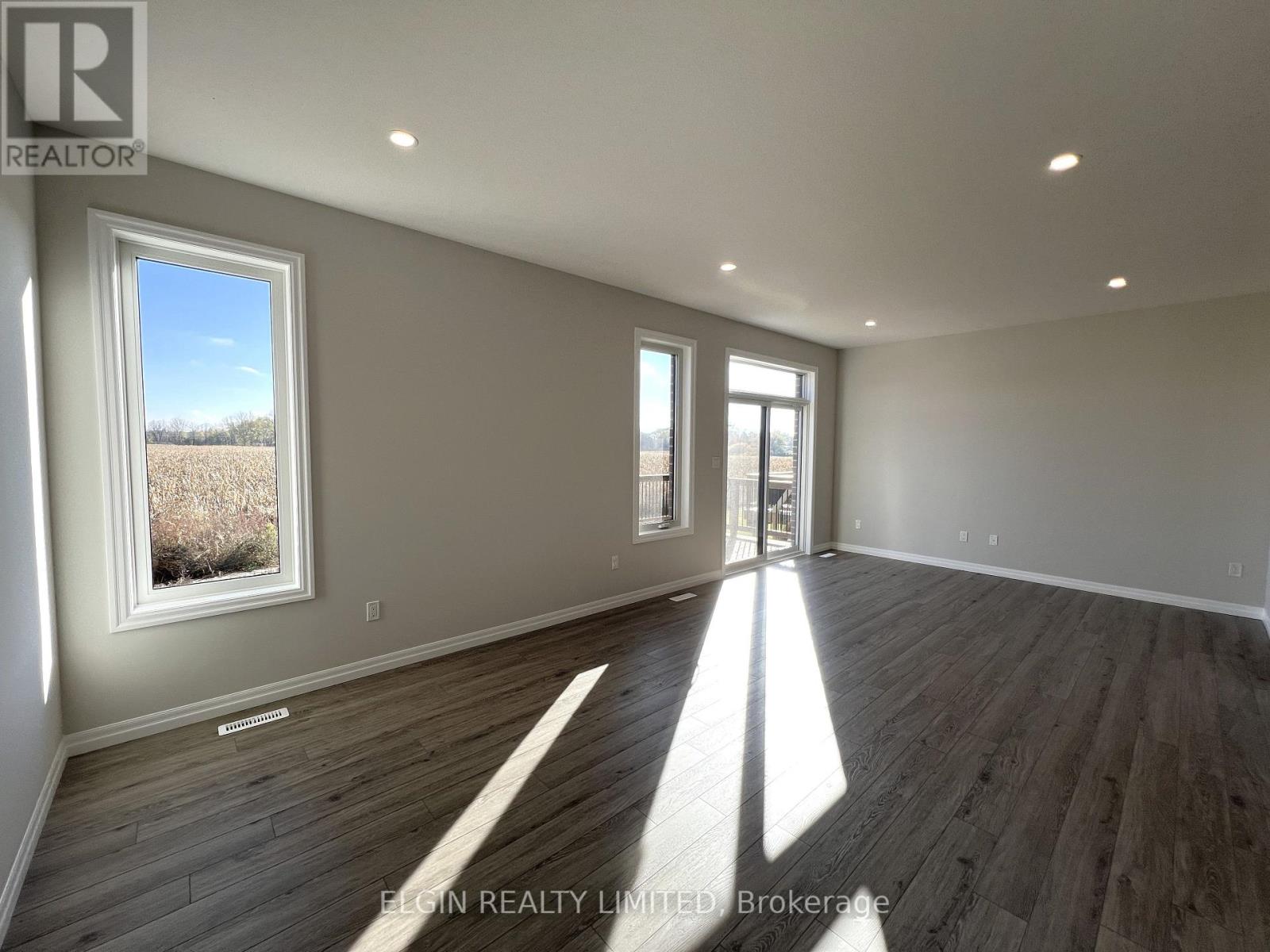 69 Braun Avenue, Tillsonburg, Ontario  N4G 0K4 - Photo 13 - X12480853