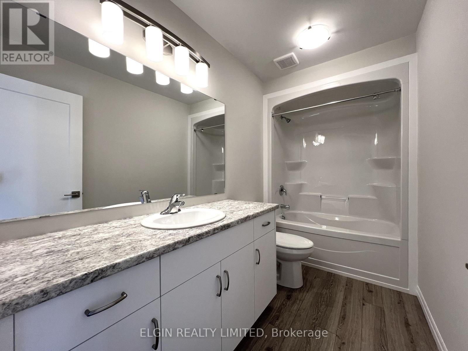 69 Braun Avenue, Tillsonburg, Ontario  N4G 0K4 - Photo 21 - X12480853