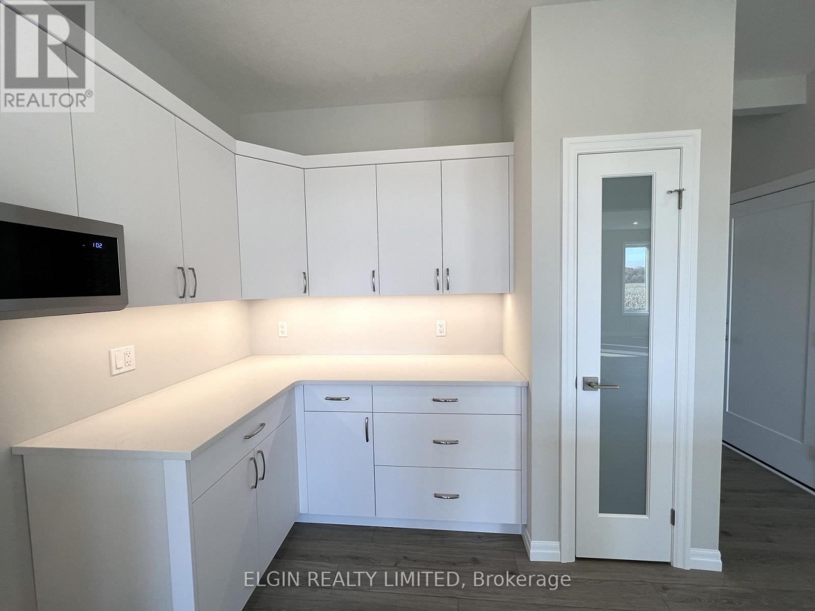 69 Braun Avenue, Tillsonburg, Ontario  N4G 0K4 - Photo 9 - X12480853