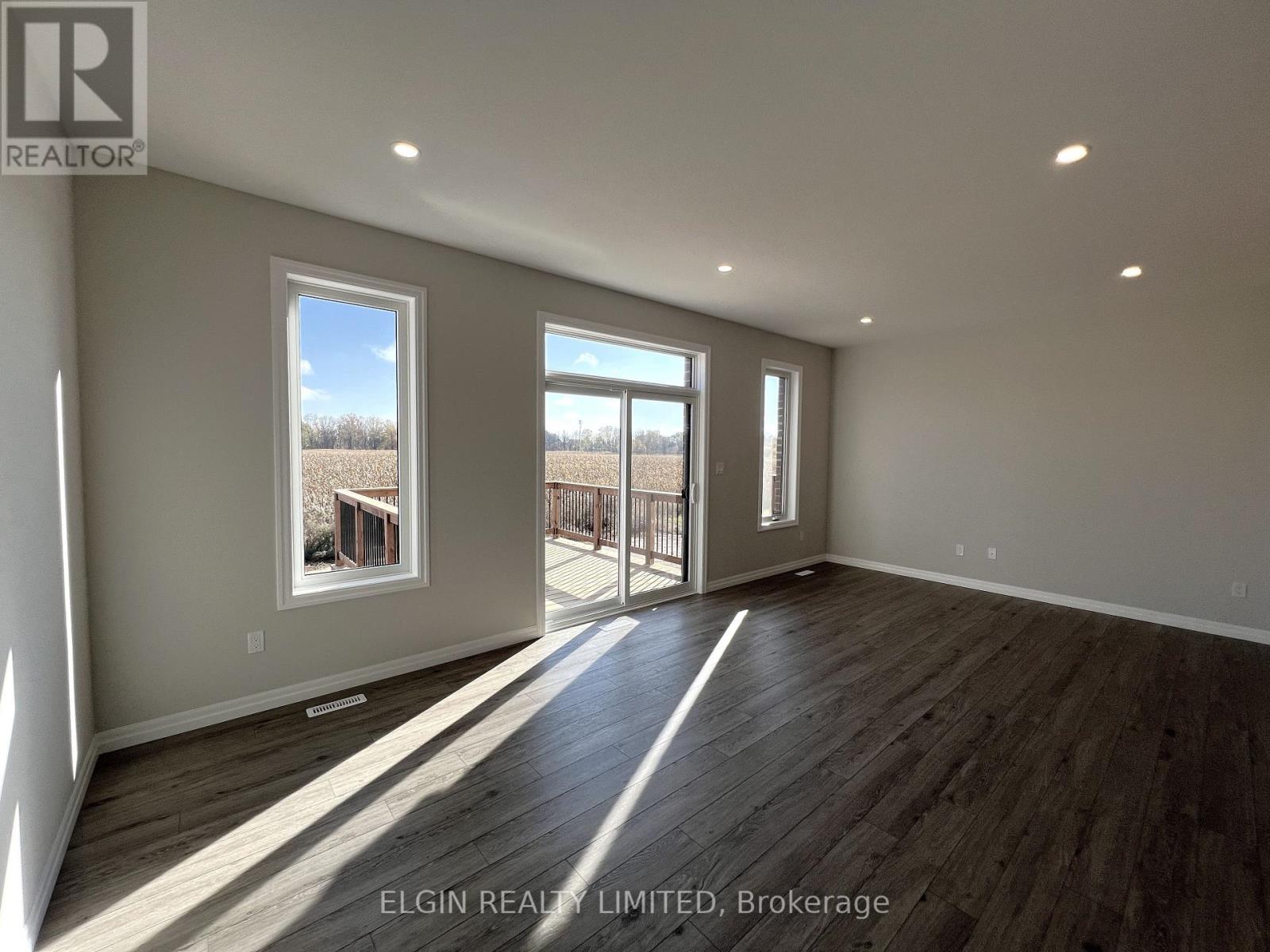 71 Braun Avenue, Tillsonburg, Ontario  N4G 0K4 - Photo 14 - X12480856