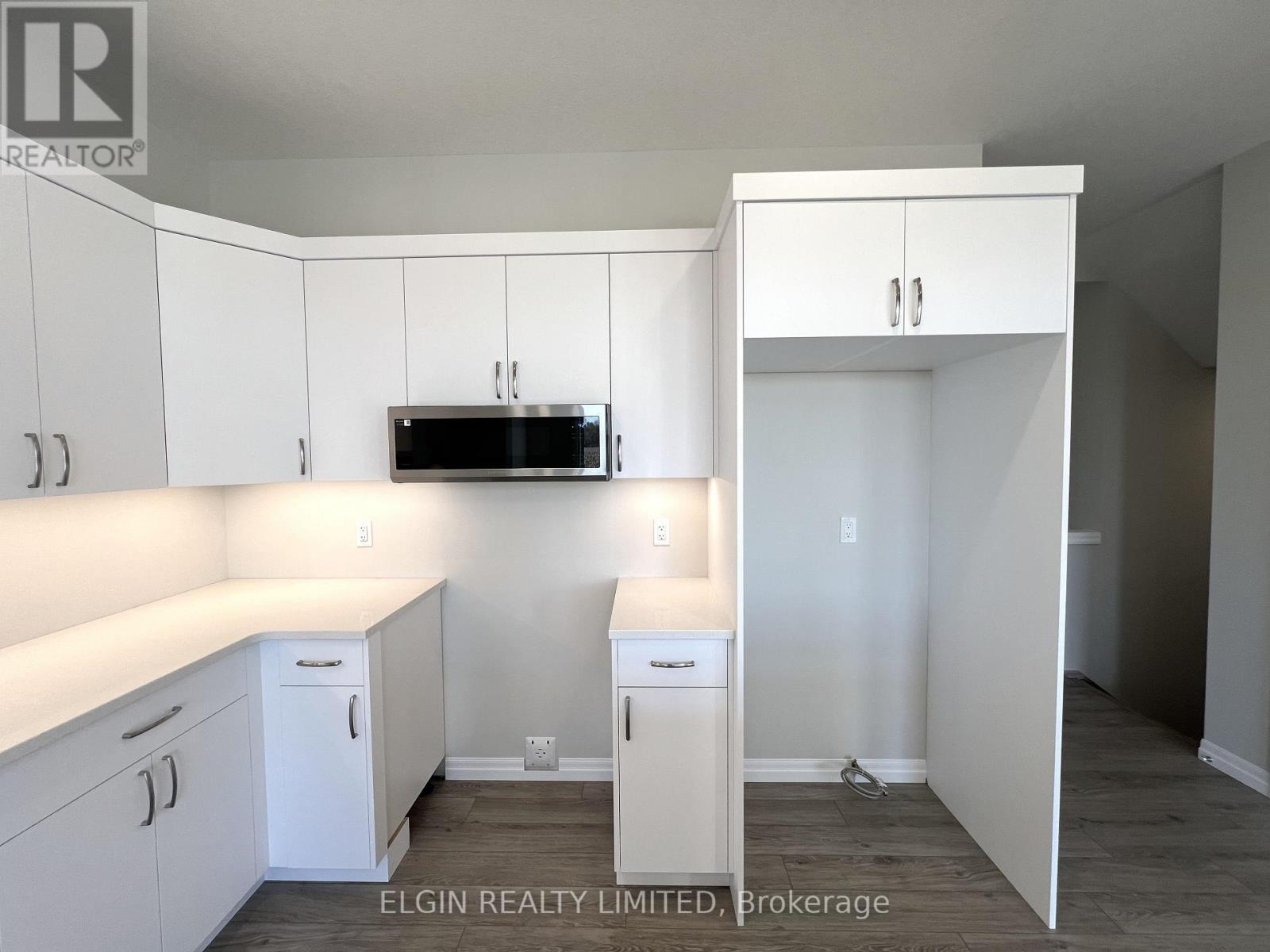 71 Braun Avenue, Tillsonburg, Ontario  N4G 0K4 - Photo 10 - X12480856