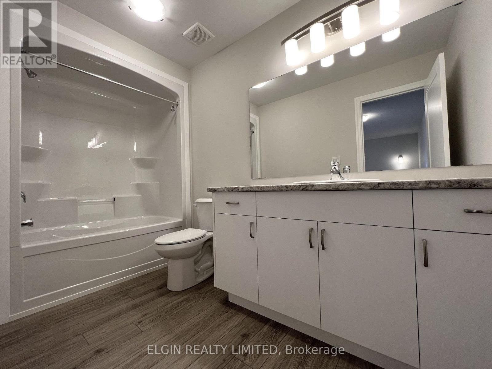 71 Braun Avenue, Tillsonburg, Ontario  N4G 0K4 - Photo 21 - X12480856