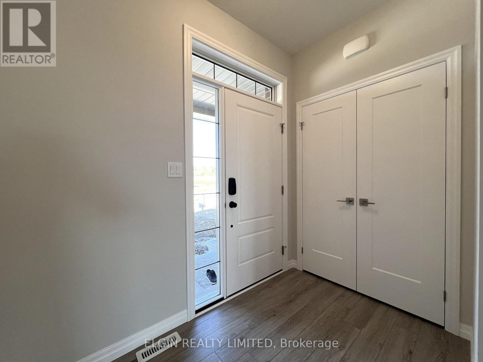 71 Braun Avenue, Tillsonburg, Ontario  N4G 0K4 - Photo 5 - X12480856