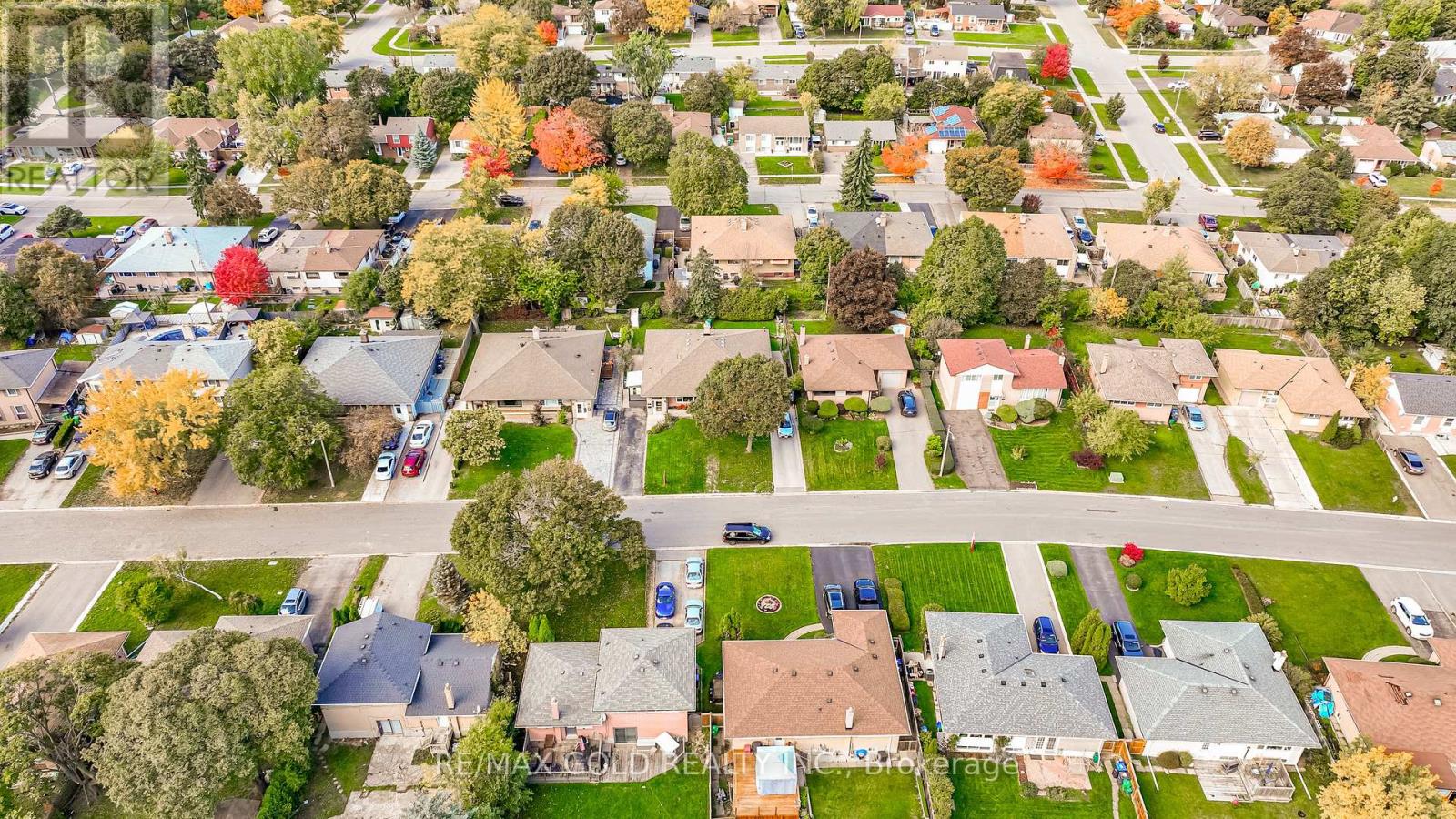 57 Alderbury Crescent, Brampton (Avondale), Ontario  L6T 1P5 - Photo 1 - W12496104