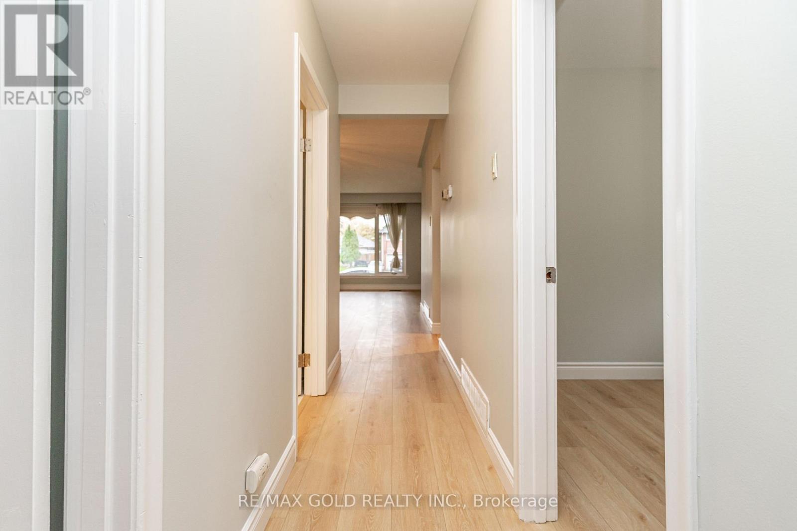 57 Alderbury Crescent, Brampton (Avondale), Ontario  L6T 1P5 - Photo 18 - W12496104