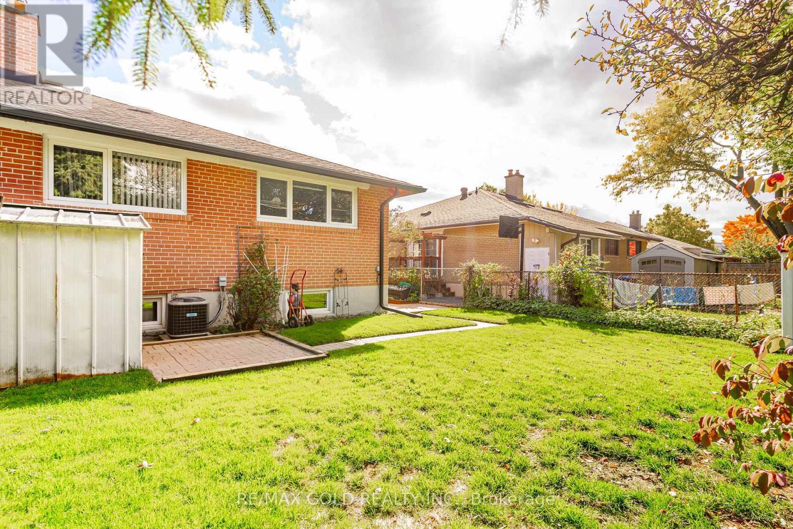 57 Alderbury Crescent, Brampton (Avondale), Ontario  L6T 1P5 - Photo 37 - W12496104