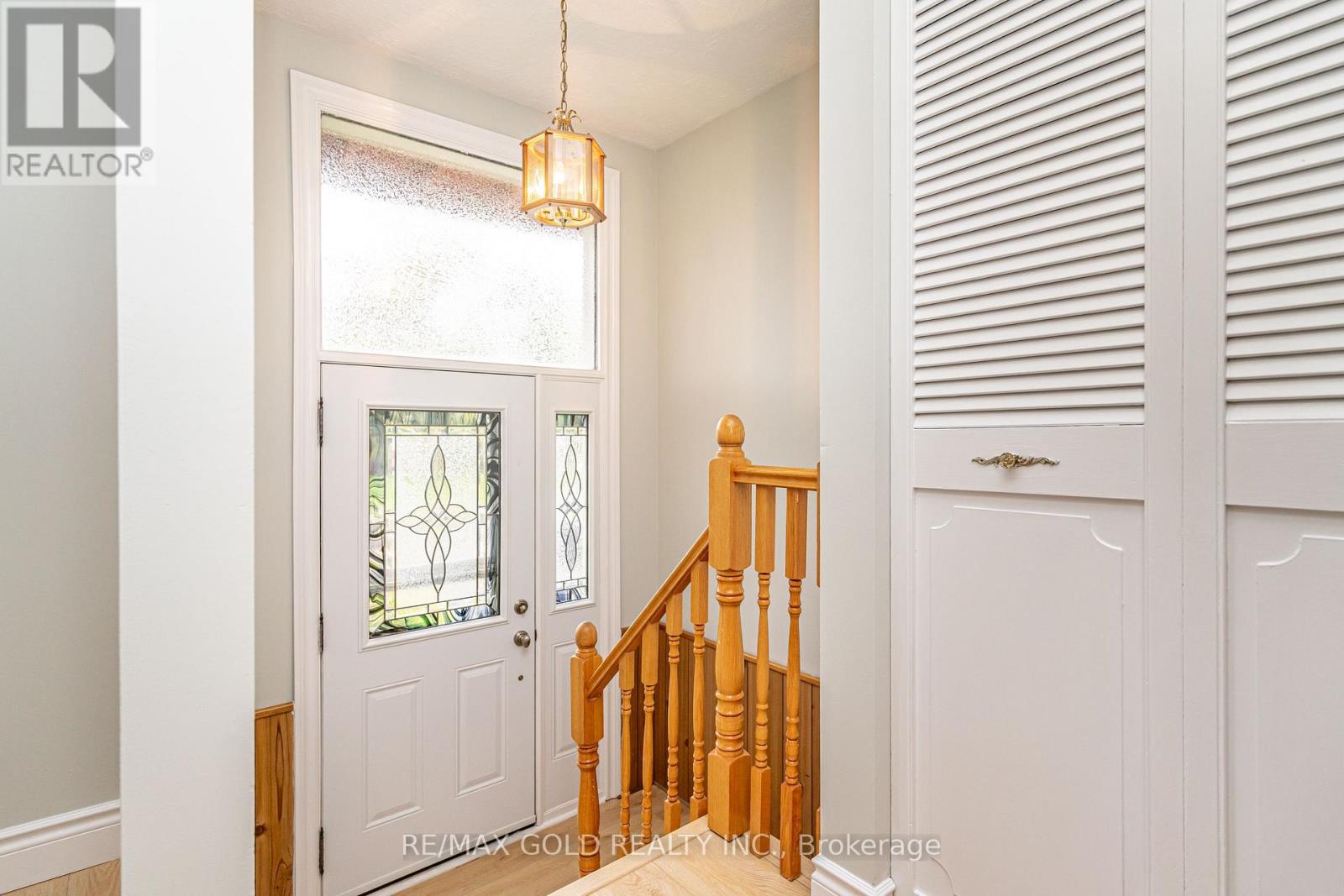 57 Alderbury Crescent, Brampton (Avondale), Ontario  L6T 1P5 - Photo 9 - W12496104