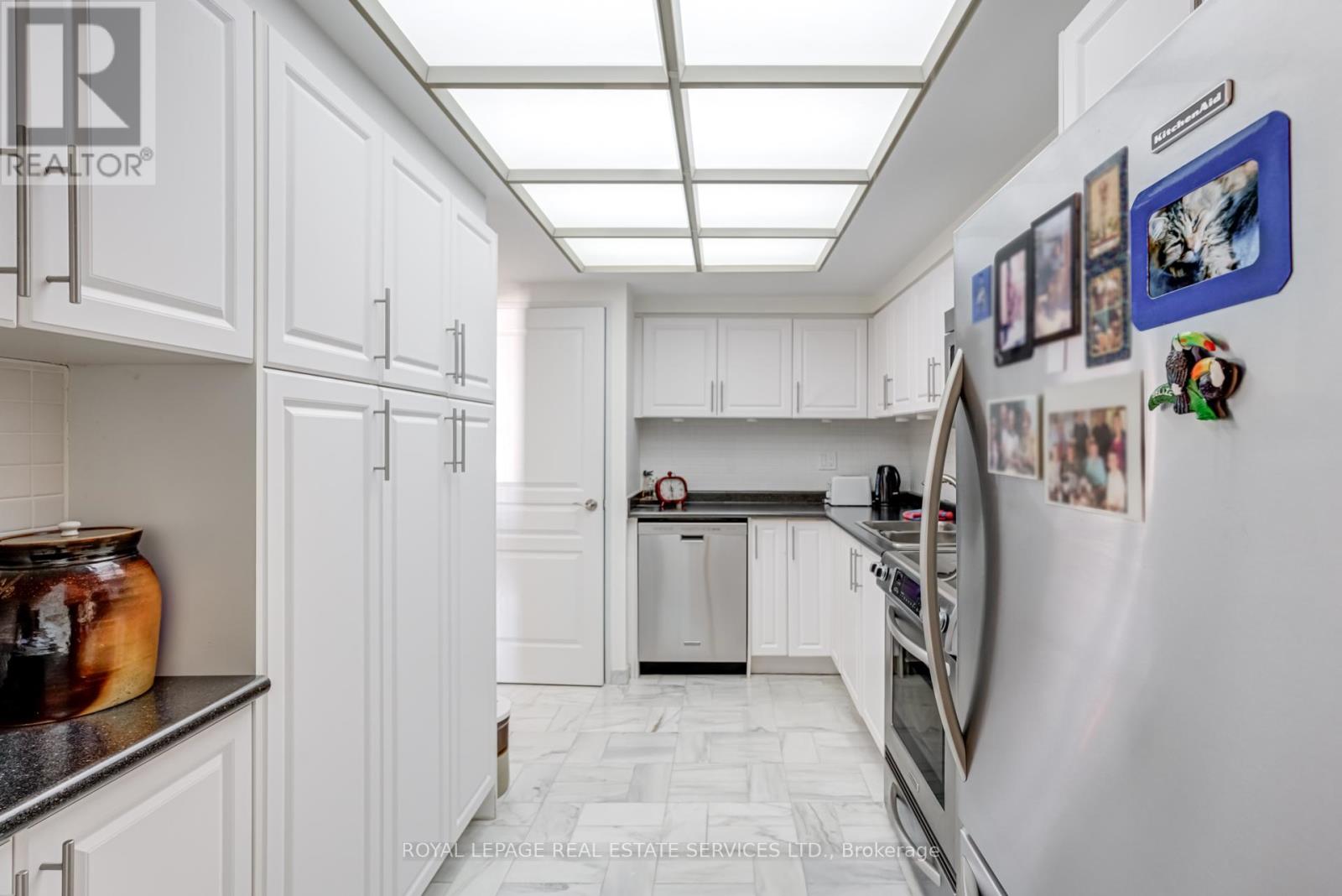 1905 - 2045 Lake Shore Boulevard W, Toronto (Mimico), Ontario  M8V 2Z6 - Photo 12 - W12496110