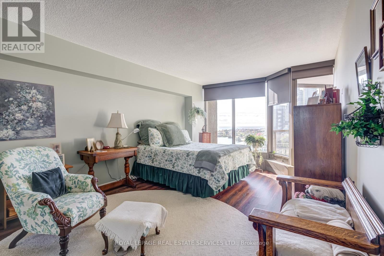 1905 - 2045 Lake Shore Boulevard W, Toronto (Mimico), Ontario  M8V 2Z6 - Photo 19 - W12496110