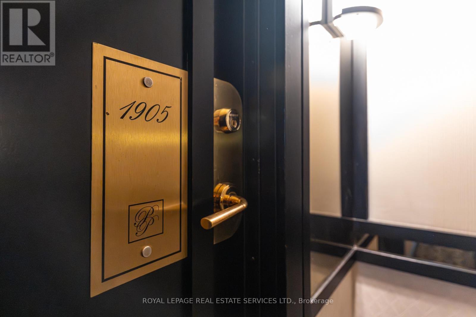 1905 - 2045 Lake Shore Boulevard W, Toronto (Mimico), Ontario  M8V 2Z6 - Photo 9 - W12496110