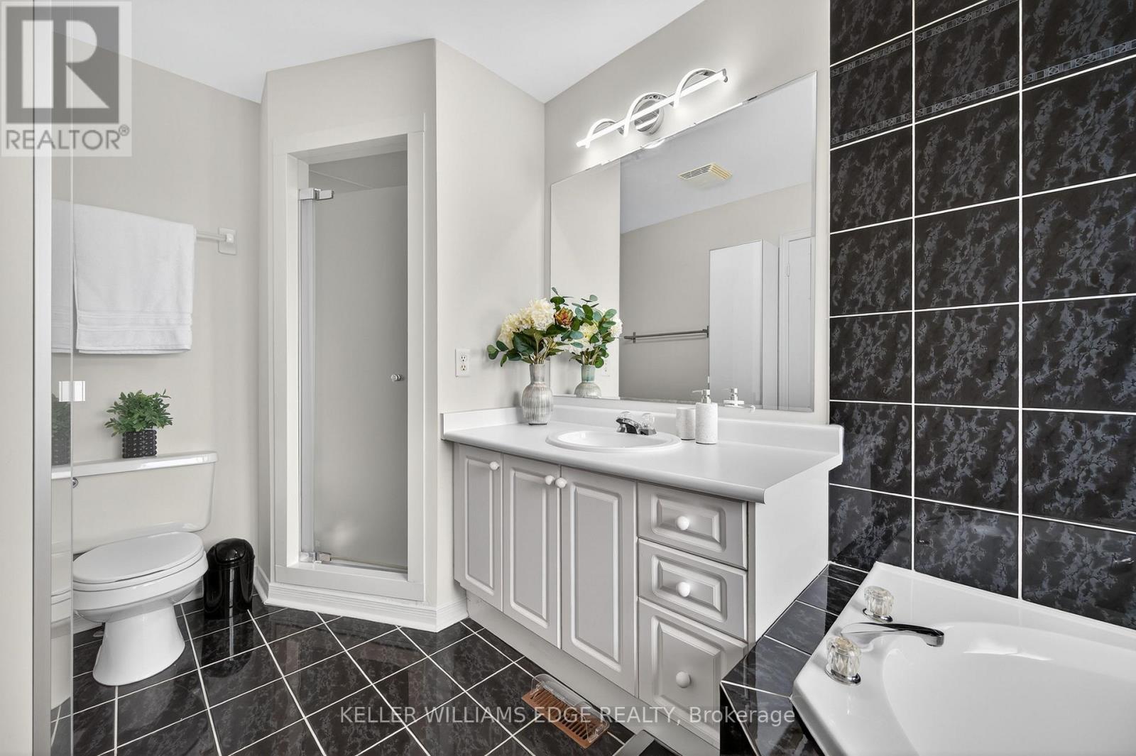 5198 Porter Street, Burlington (Industrial Burlington), Ontario  L7L 6R2 - Photo 23 - W12496112