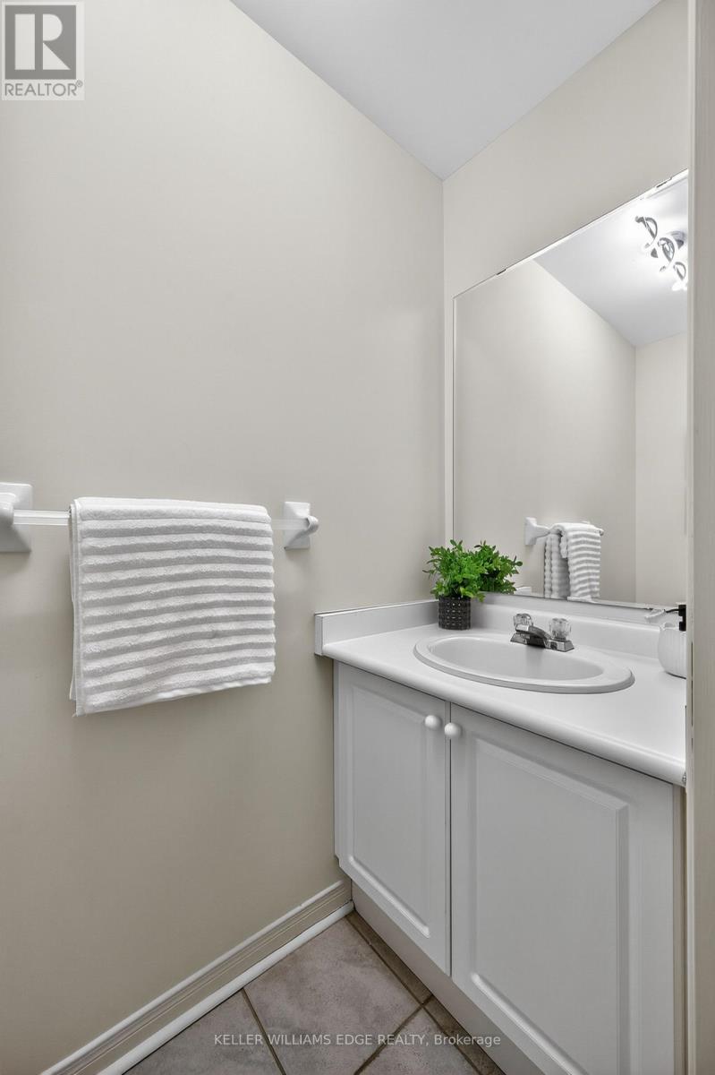 5198 Porter Street, Burlington (Industrial Burlington), Ontario  L7L 6R2 - Photo 7 - W12496112