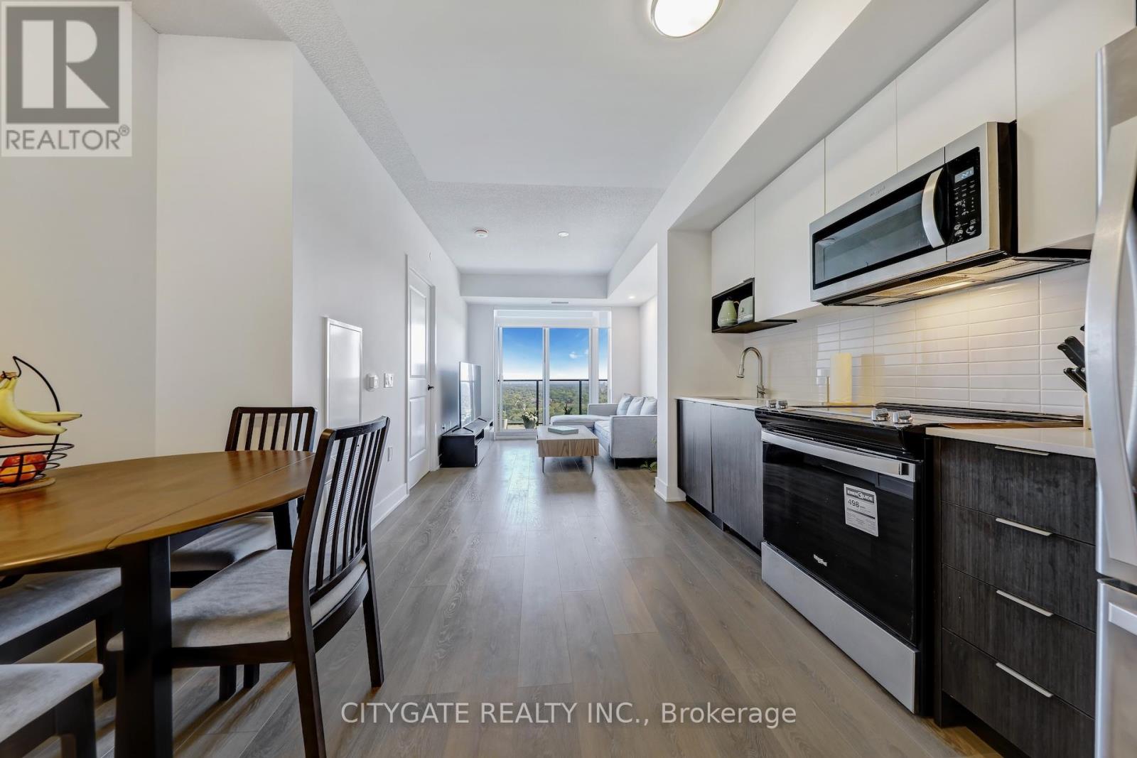 1610 - 202 Burnhamthorpe Road E, Mississauga, Ontario  L5A 0B2 - Photo 14 - W12496128