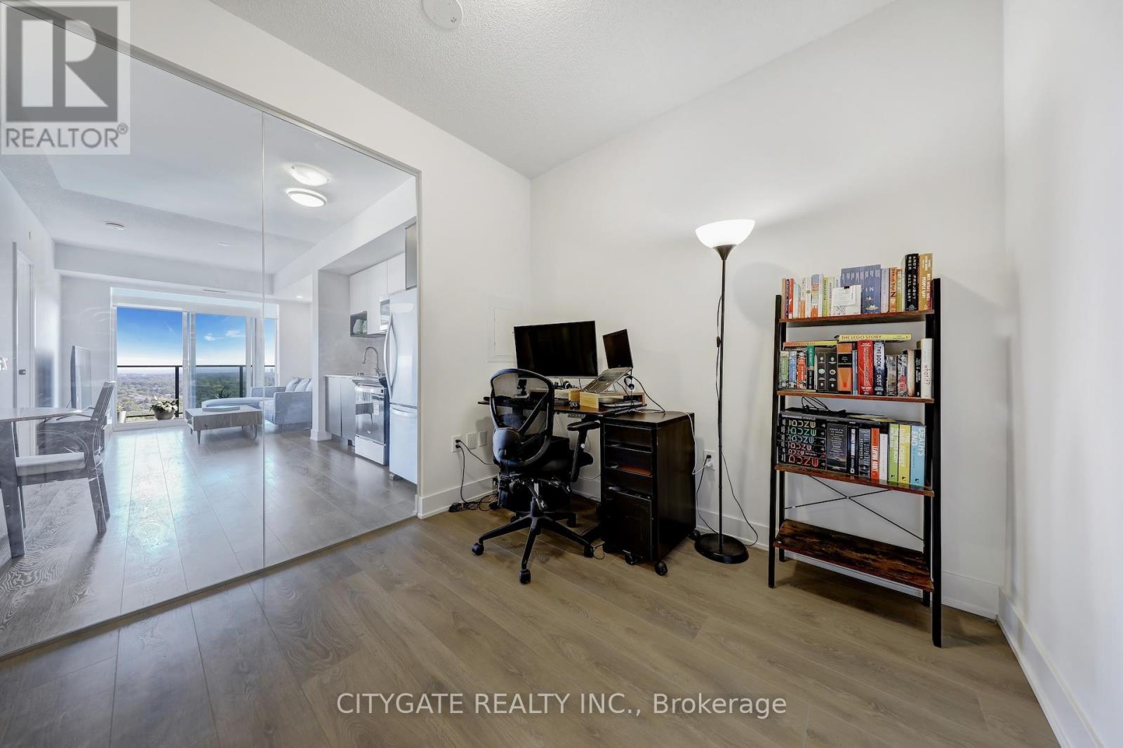 1610 - 202 Burnhamthorpe Road E, Mississauga, Ontario  L5A 0B2 - Photo 17 - W12496128