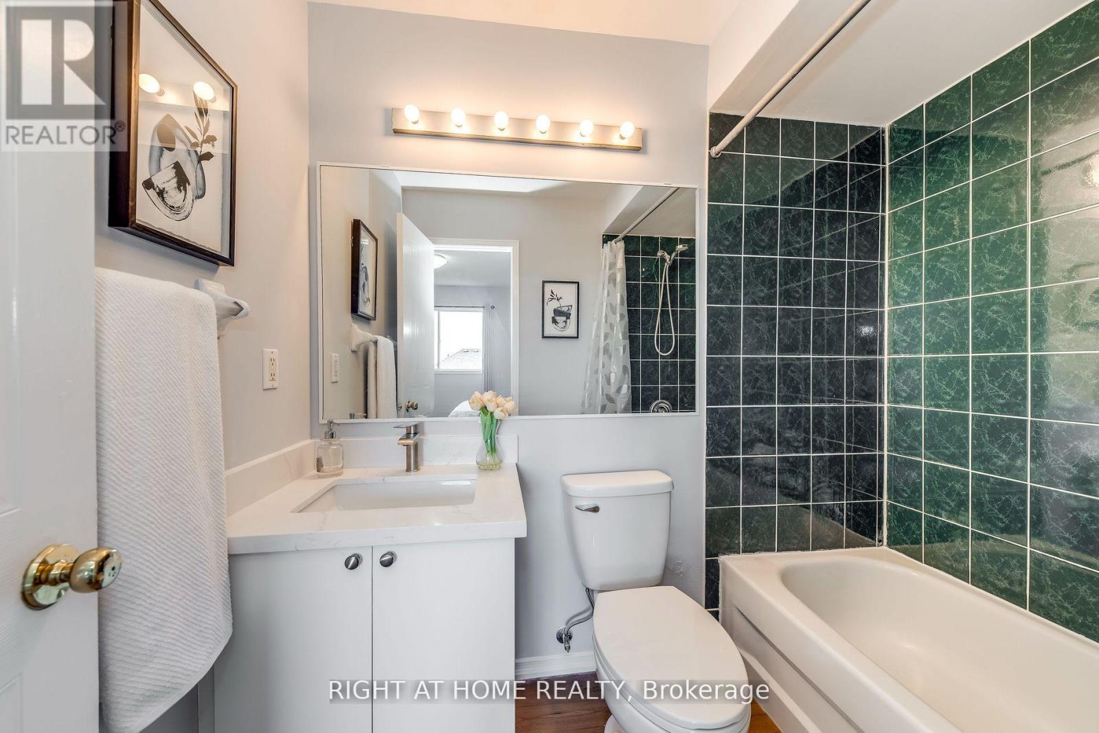 104 - 2945 Thomas Street, Mississauga (Central Erin Mills), Ontario  L5M 6C1 - Photo 19 - W12496188