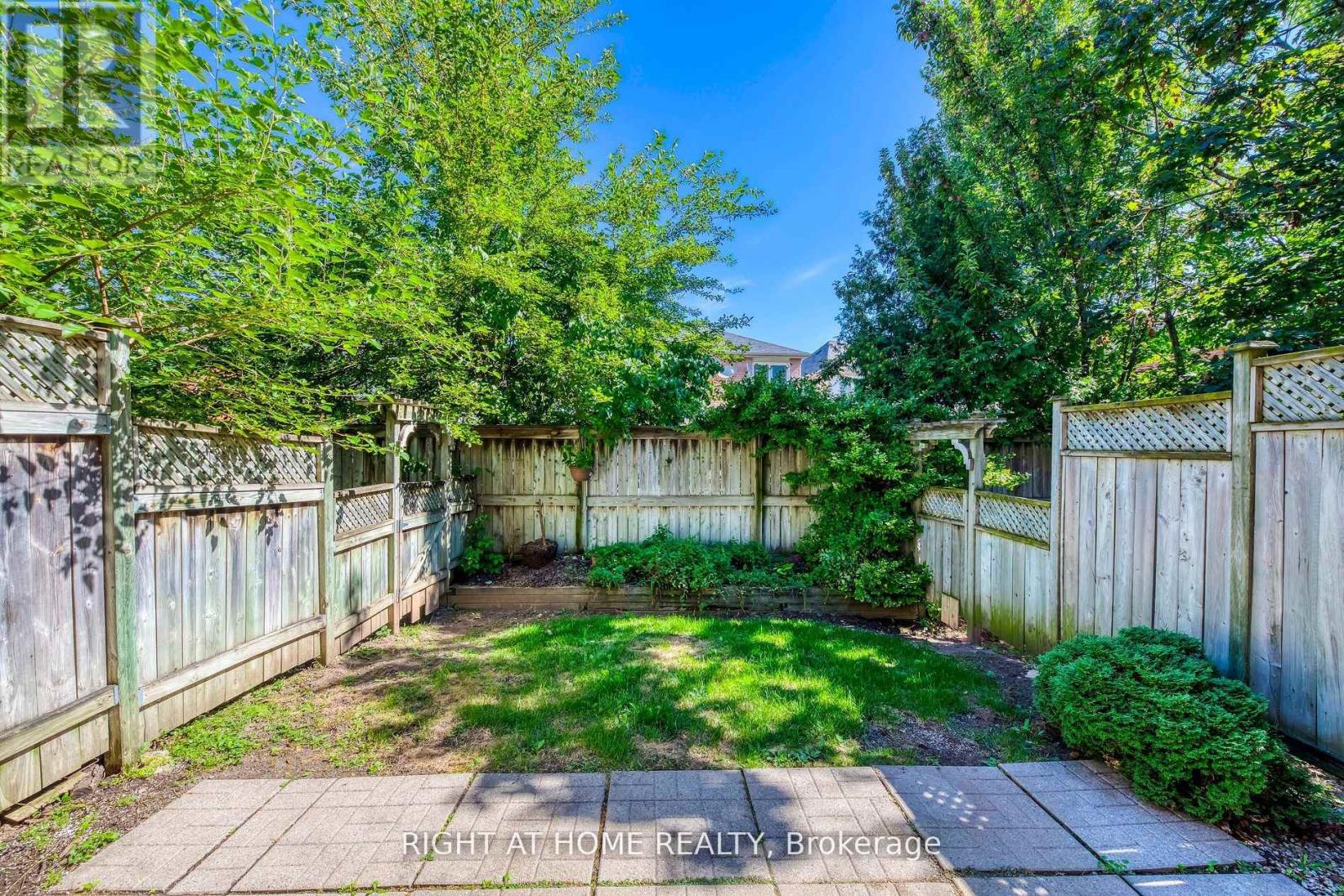 104 - 2945 Thomas Street, Mississauga (Central Erin Mills), Ontario  L5M 6C1 - Photo 30 - W12496188